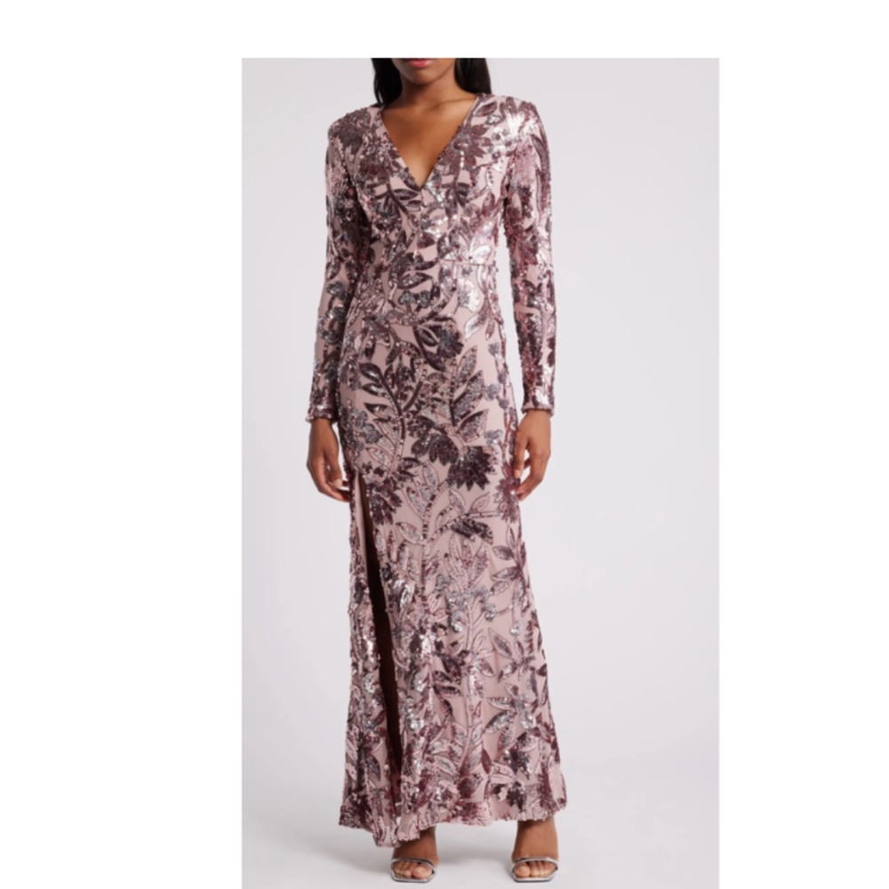 $448 Dress the Population Aleksandria Long Sleeve Maxi Dress